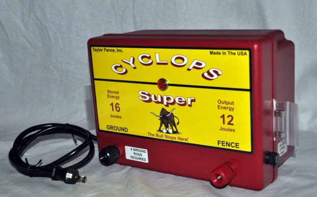 Cyclops SUPER Electric Fence Energizer.