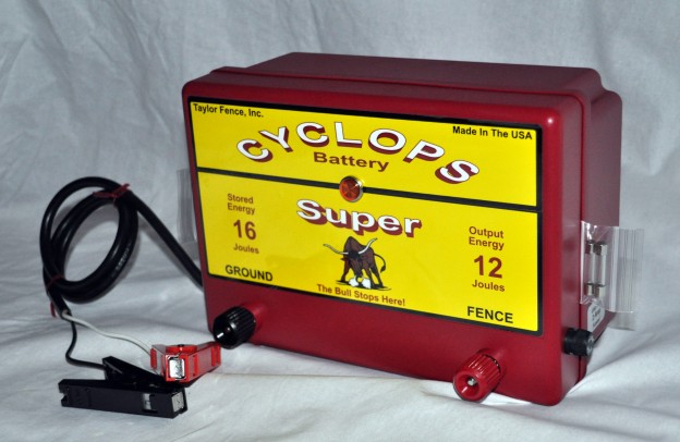 Cyclops SUPER Battery Powered Electric Fence Charger.