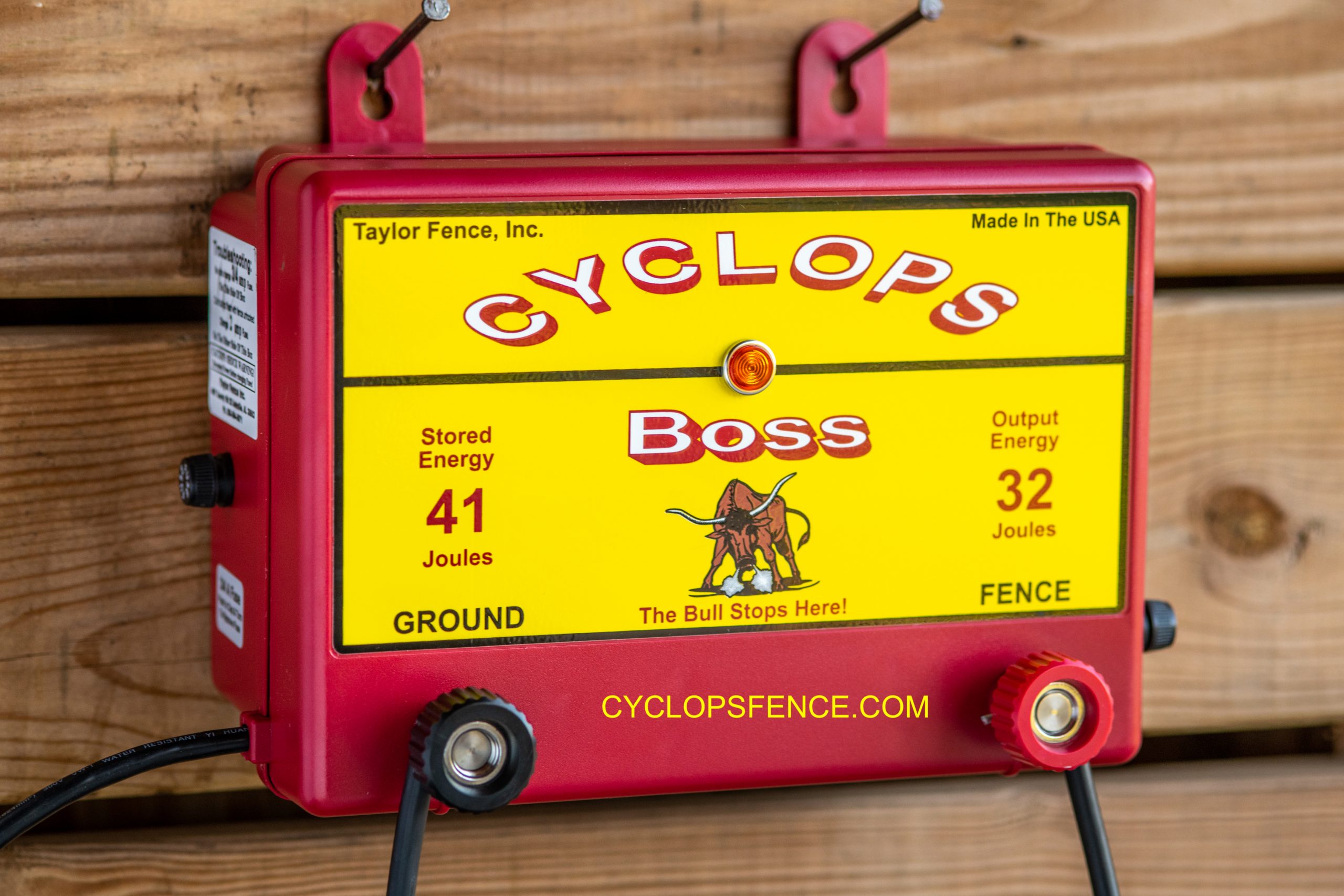 Cyclops Boss AC Electric Fence Energizer / Charger