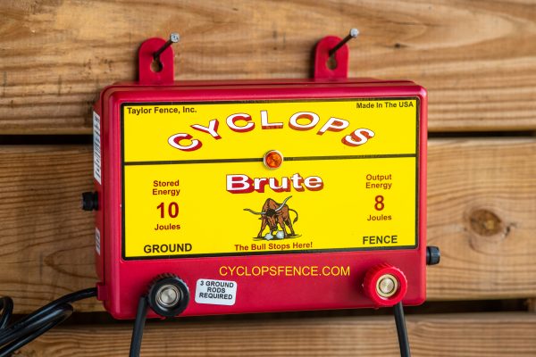 Cyclops Brute AC Electric Fence Energizer / Charger