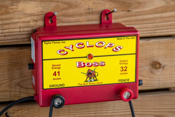 Cyclops Boss AC Electric Fence Energizer / Charger