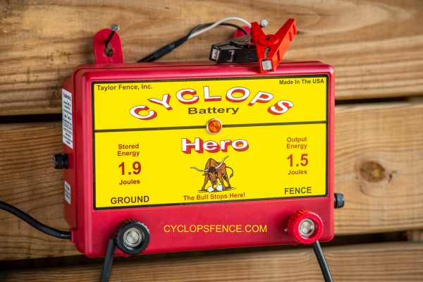 Cyclops Hero 12V/DC Electric Fence Energizer / Charger. Best fence charger